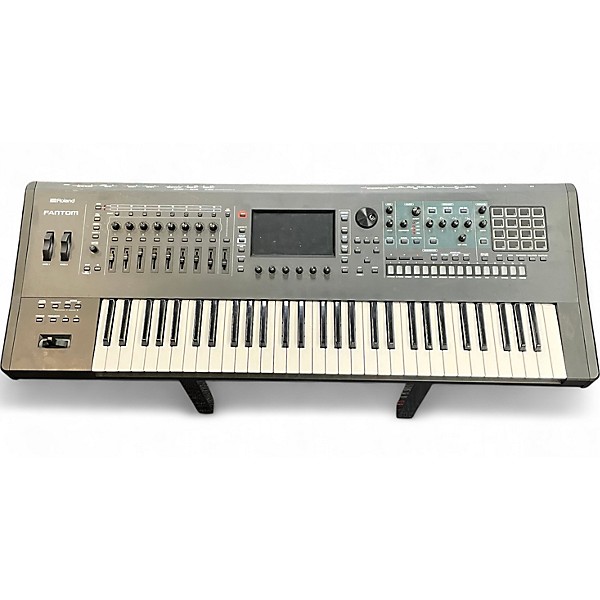 Used Roland Fantom 6 Keyboard Workstation