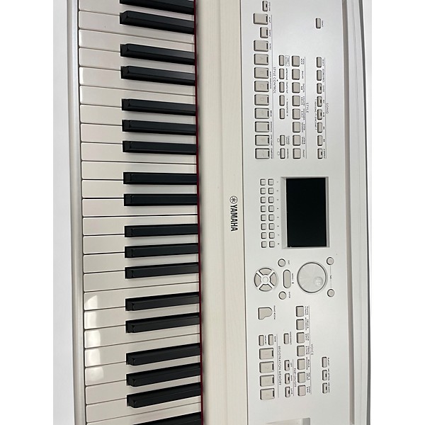 Used Yamaha DGX 670 WH