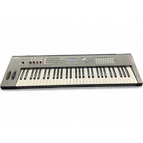 Used Yamaha MX61 61 Key Keyboard Workstation