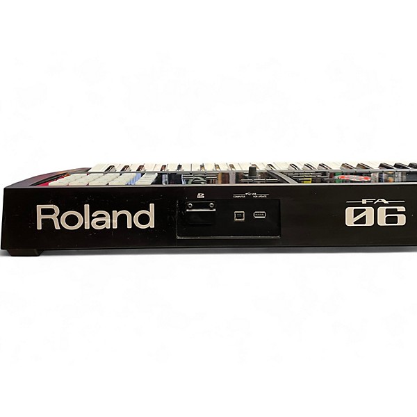 Used Roland Fantom 06 Keyboard Workstation