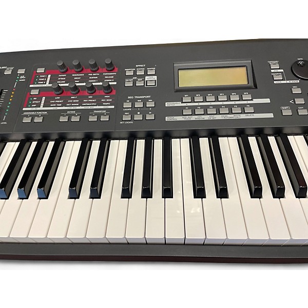 Used Yamaha MOXF8 88 Key Keyboard Workstation