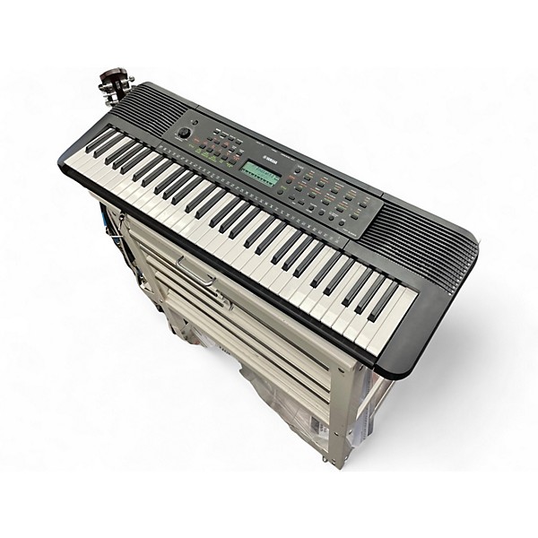Used Yamaha psre283 Digital Piano
