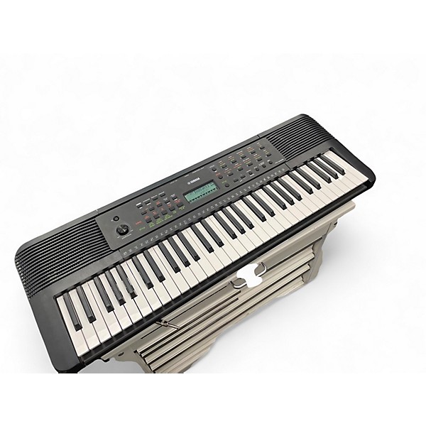 Used Yamaha psre283 Digital Piano