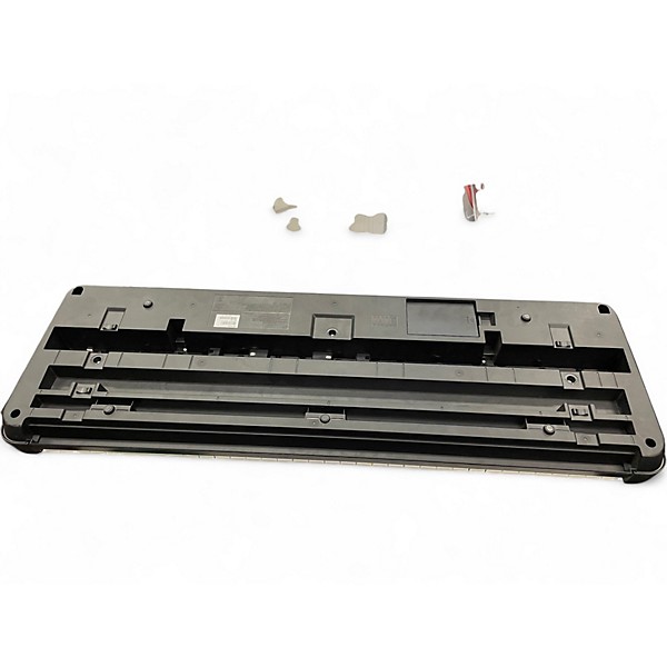 Used Yamaha psre283 Digital Piano
