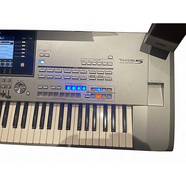 Used Yamaha Tyros 5 76 Key Arranger Keyboard