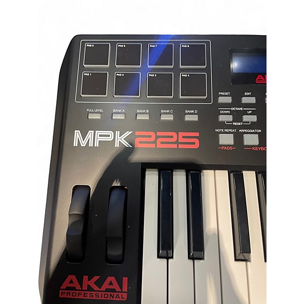 Used Akai Professional MPK225 25-Key MIDI Controller
