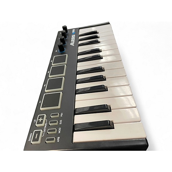 Used Alesis vmini MIDI Controller