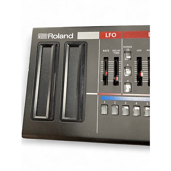 Used Roland JU06 Synthesizer