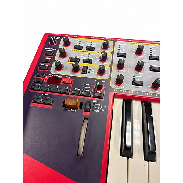 Used Nord LEAD 2 Keyboard Workstation