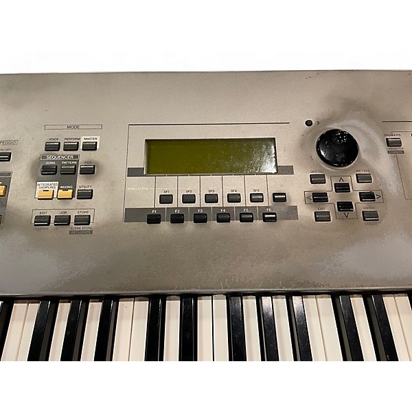 Used Yamaha Motif 8 88 Key Keyboard Workstation