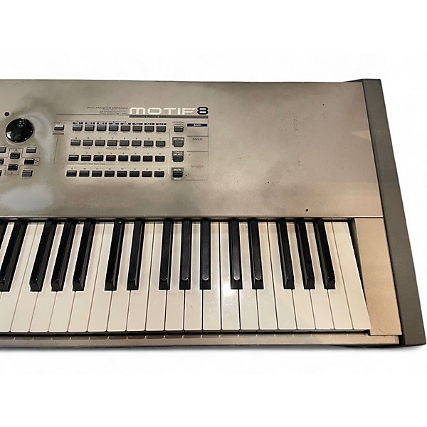 Used Yamaha Motif 8 88 Key Keyboard Workstation