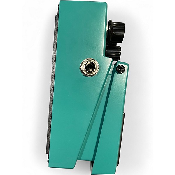 Used BOSS TR2 Tremolo Effect Pedal