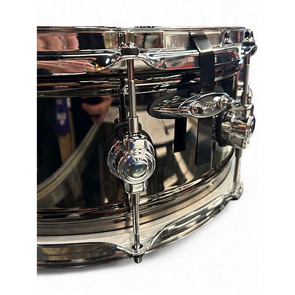 Used DW 6X14 Design Series Snare Nichel over brass Drum