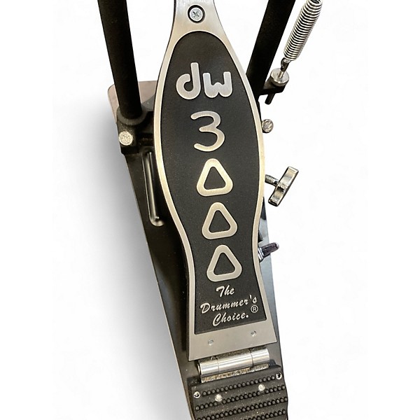 Used DW 3000 Series Single Single Bass Drum Pedal