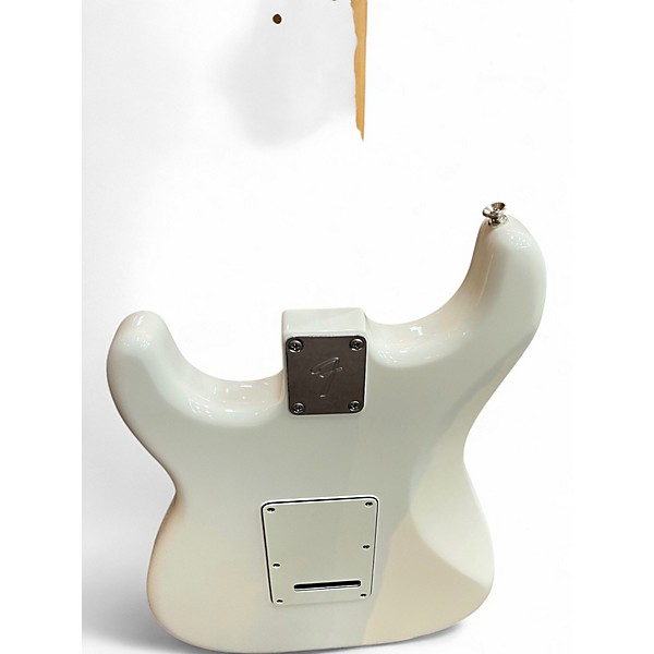 Used Fender Player Stratocaster White Solid Body Electric Guitar