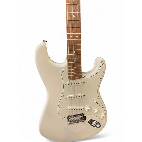Used Fender Standard Stratocaster White Solid Body Electric Guitar