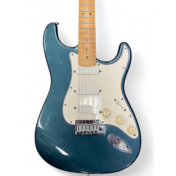 Vintage 1984 Fender American Deluxe Stratocaster Plus Carribean Blue Solid Body Electric Guitar