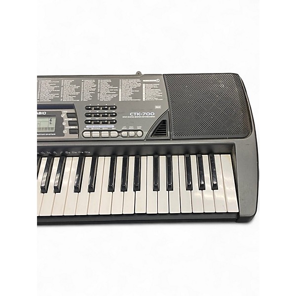 Used Casio CTK700 Synthesizer