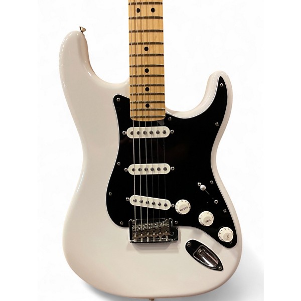 Used 2022 Fender Player Stratocaster Polar White Solid Body Electric Guitar