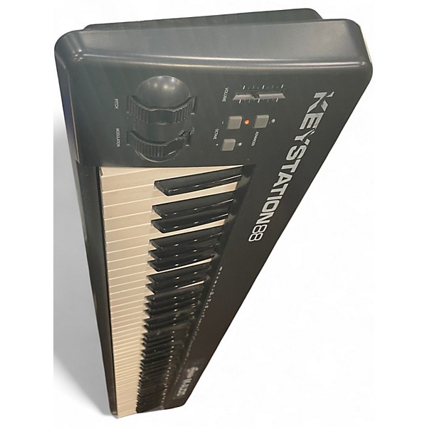 Used M-Audio KEYSTATION 88 MIDI Controller