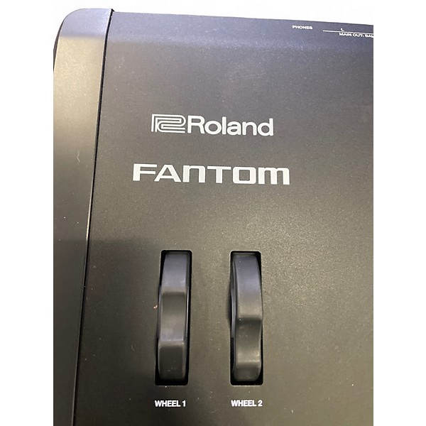 Used Roland Fantom 8 Keyboard Workstation