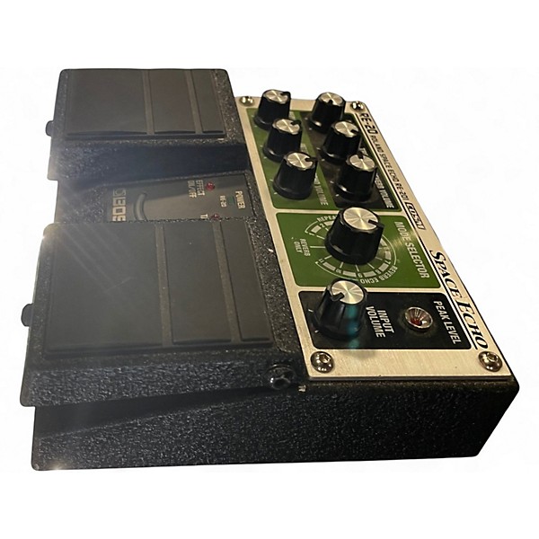 Used BOSS RE20 Space Echo Effect Pedal