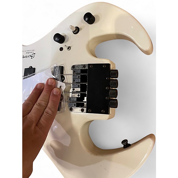 Used Guild BURNSIDE BASS White Electric Bass Guitar