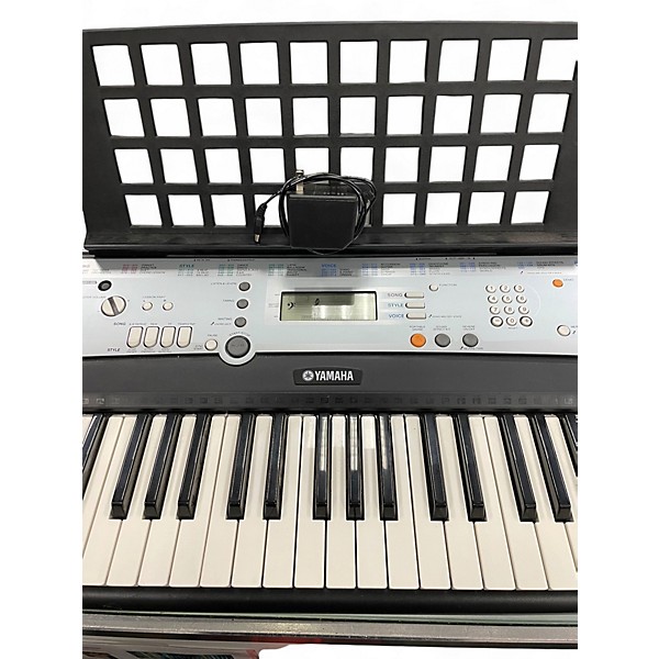 Used Yamaha YPT-200 Portable Keyboard