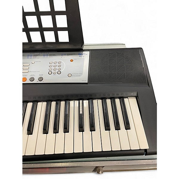 Used Yamaha YPT-200 Portable Keyboard
