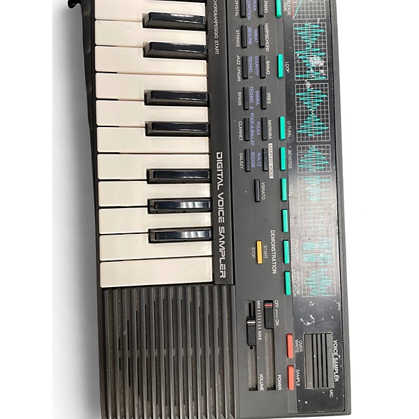 Used Yamaha VSS 30 Portable Keyboard