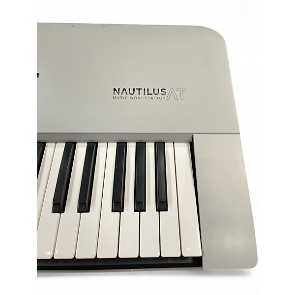 Used KORG Nautilus-61 Keyboard Workstation