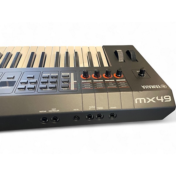 Used Yamaha MX49 49 Key Keyboard Workstation
