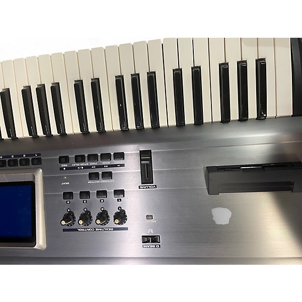 Used Roland Fantom FA-76  Keyboard Workstation