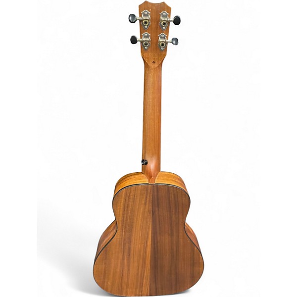 Used Islander AST-4 Natural Ukulele