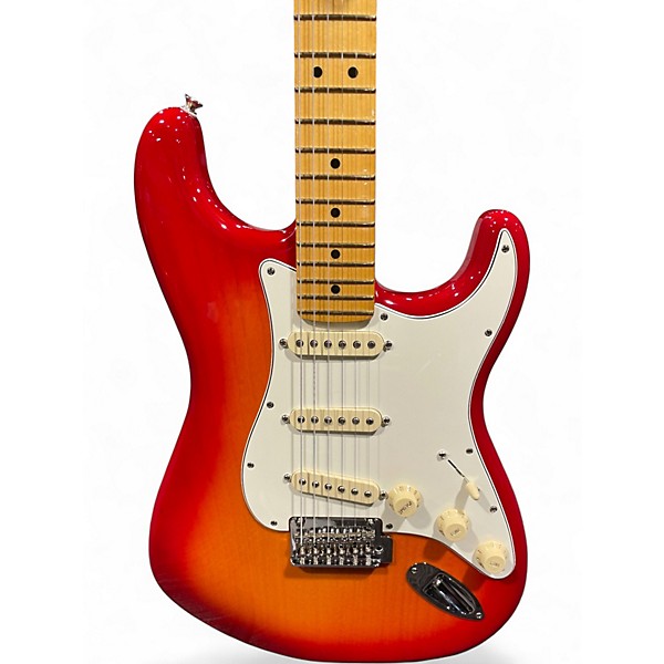 Used 2025 Fender PLAYER II CHAMBERED STRATOCASTER Cherry Sunburst Solid Body Electric Guitar