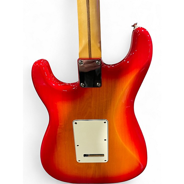 Used 2025 Fender PLAYER II CHAMBERED STRATOCASTER Cherry Sunburst Solid Body Electric Guitar