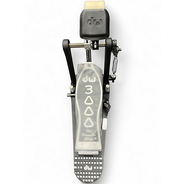 Used DW 3000 Series Single Single Bass Drum Pedal