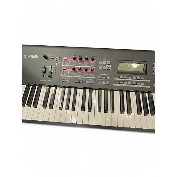 Used Yamaha MOX8 88 Key Keyboard Workstation