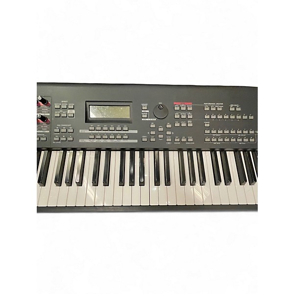 Used Yamaha MOX8 88 Key Keyboard Workstation