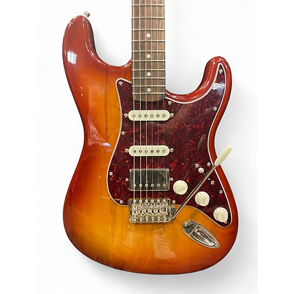 Used 2024 Squier Classic Vibe 1960S Stratocaster Sienna Sunburst Solid Body Electric Guitar