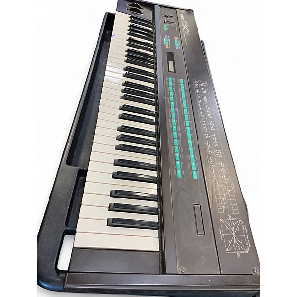 Used Yamaha DX7 Keyboard Workstation