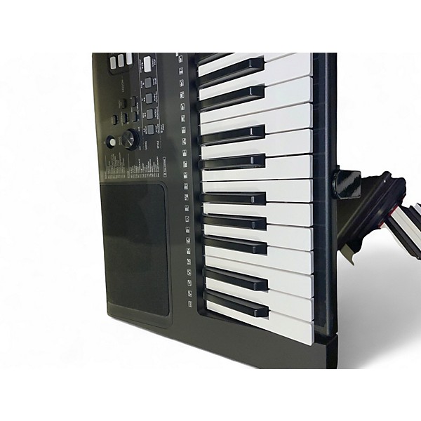 Used Yamaha PSR-E373 Digital Piano