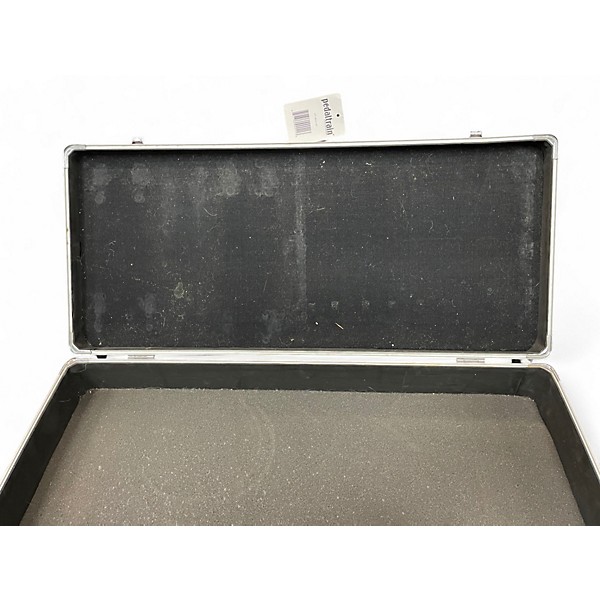 Used Cnb PEDAL BOARD Pedal Board