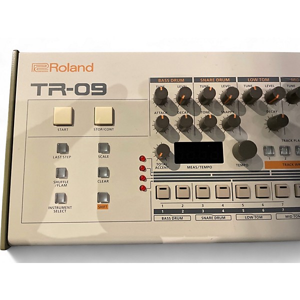Used Roland TR09 Synthesizer