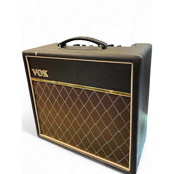 Used VOX V9168R Pathfinder 15R 15W 1X8 Guitar Combo Amp