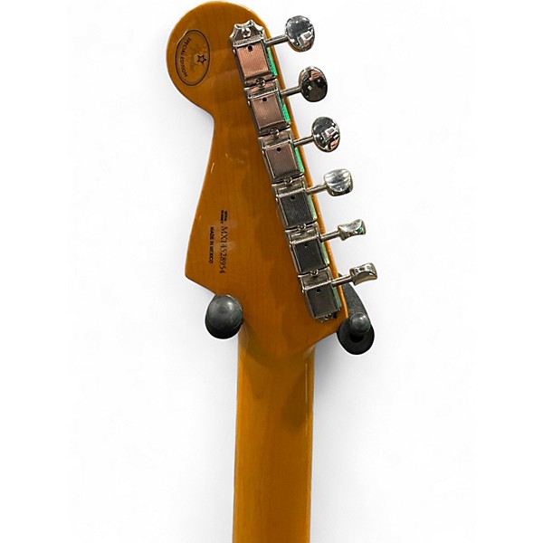 Used Fender Special Edition 60s Stratocaster Laquor Daphne Blue Solid Body Electric Guitar