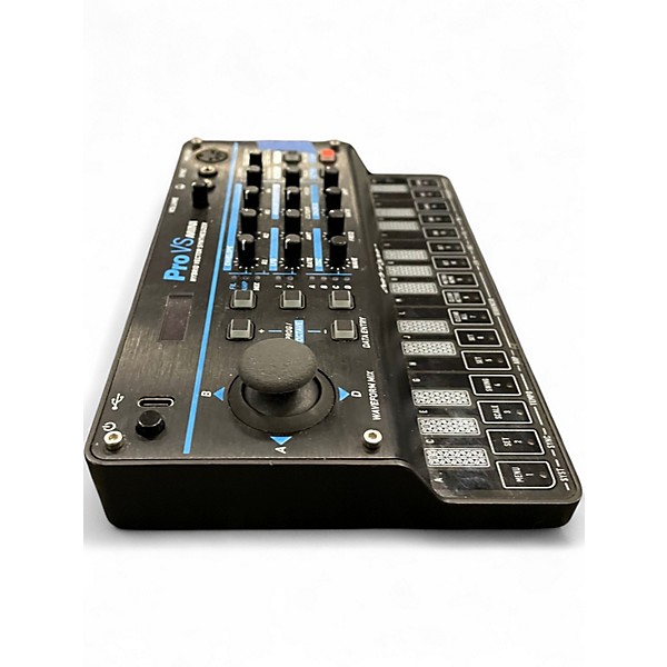 Used Behringer Pro VS Mini Synthesizer