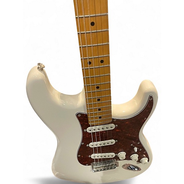 Used 2018 Fender Player Stratocaster Alpine White Solid Body Electric Guitar