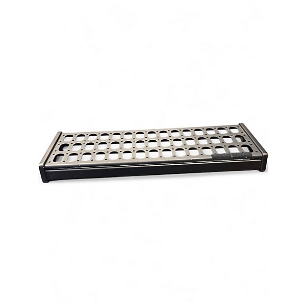 Used Livewire PB300 Club W/ Bag Pedal Board