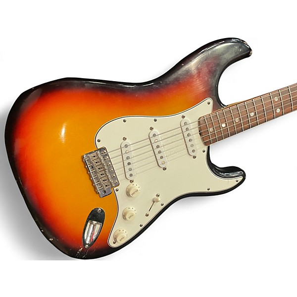 Used 2014 Fender 1965 American Vintage Stratocaster sunburst Solid Body Electric Guitar